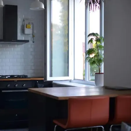 Charming Flat With Great Location By Urban Rent * Vilna